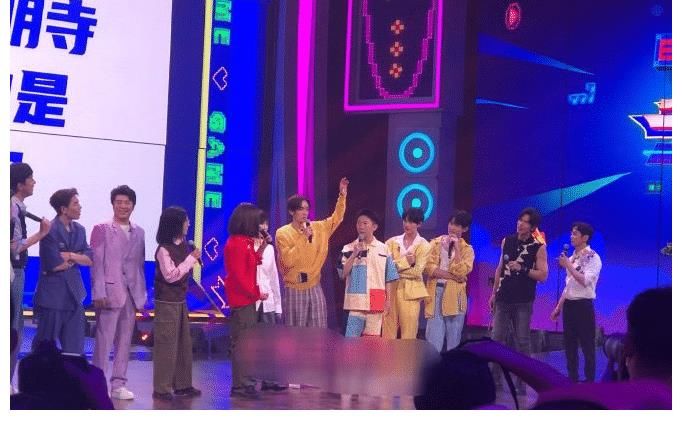 楊迪|芒果衛視新綜藝《夏日少年派》熱播，全新的綜藝會撩出怎樣的火花