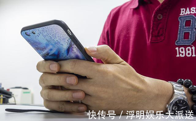 脊髓型颈椎病|颈椎病不仅引起脖子疼痛,还会导致手麻等症状,几招教你如何缓解