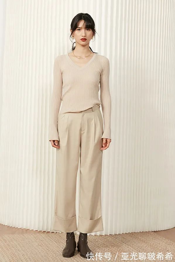 直筒裤 九分裤+短靴=入冬最潮搭配套路,显瘦显高帅翻天!