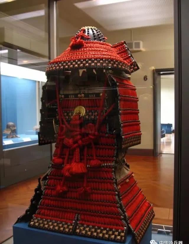 武士|可以做为国礼的日本铠甲长什么样?