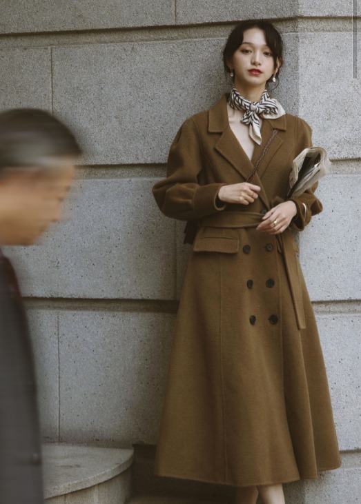 秋冬|“束腰大衣”太撩人了,搭配上靴子更有气场,照着穿就很时髦!
