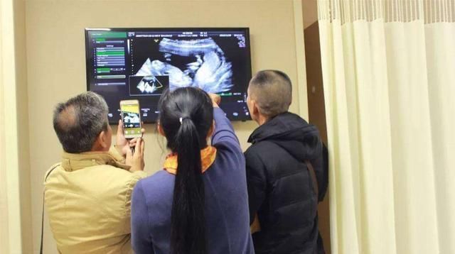 营养品|女子怀孕11个月还未生产,紧急送医后全家痛哭,医生太愚昧了