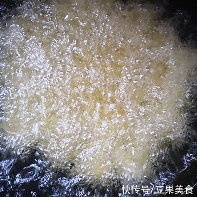 炸制|暖胃又养生，一次吃三大碗都不过瘾的炸肉丸子