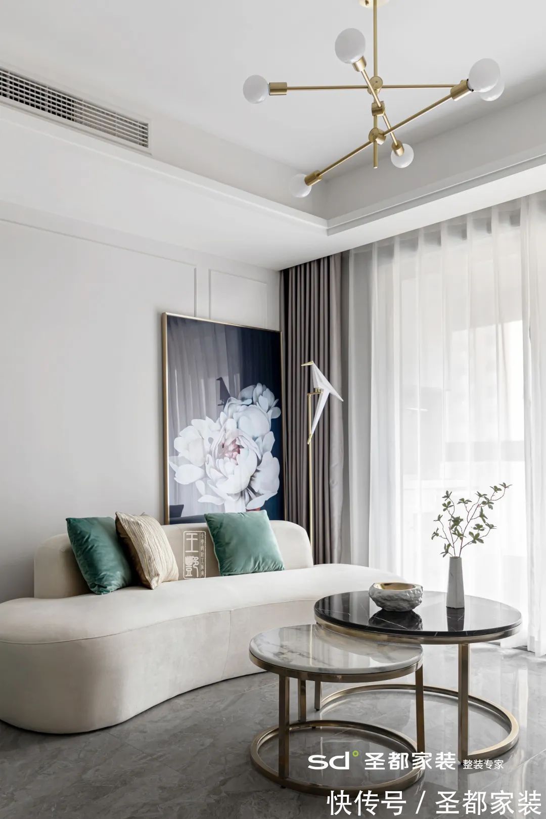 点亮色|家装轻奢风风靡之四大设计法则,新家照着装,美观高档不过时!