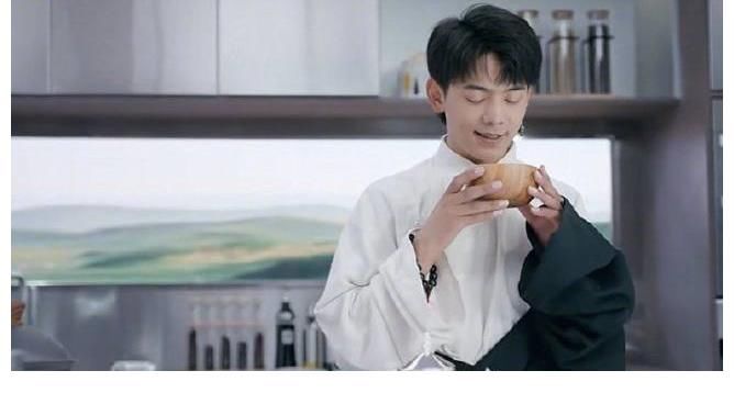 《中餐厅5》“炒作”大于炒菜，嘉宾相处太尴尬，收视悬了？