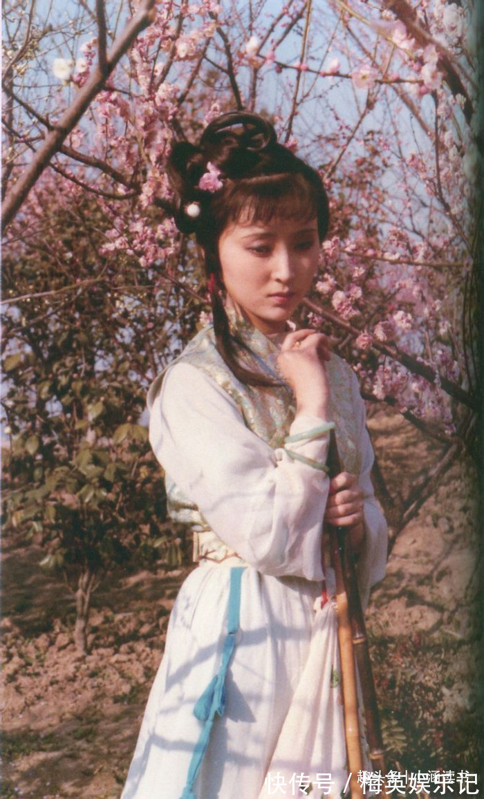 贾母&林黛玉死前跟丫环雪雁说啥话?三句话,句句泪目,句句伤心!