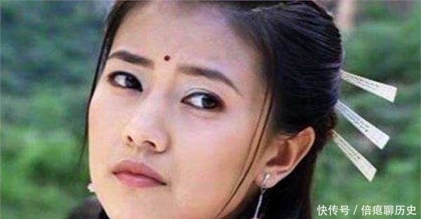 张无忌!周芷若的九阴白骨爪,都能抗衡九阳,为何黄衫女说她练的是假的?