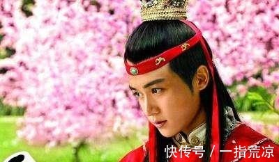 贾妃!贾宝玉为什么不喜欢读书只因贾元春做错一件事!