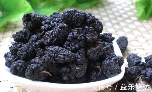 入睡|天天失眠令人抓狂？睡前試試吃這幾樣食物，助你有個好睡眠！