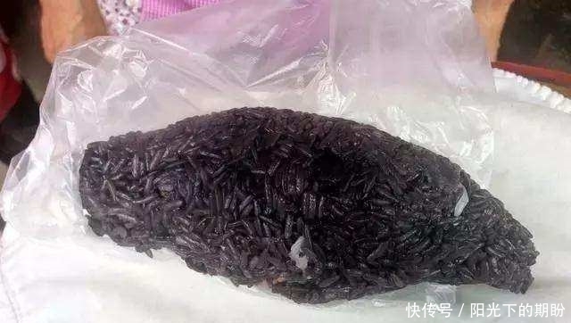 大妈|大妈街头卖这小吃，出摊2个小时，3块钱一个，一天能卖五大桶！