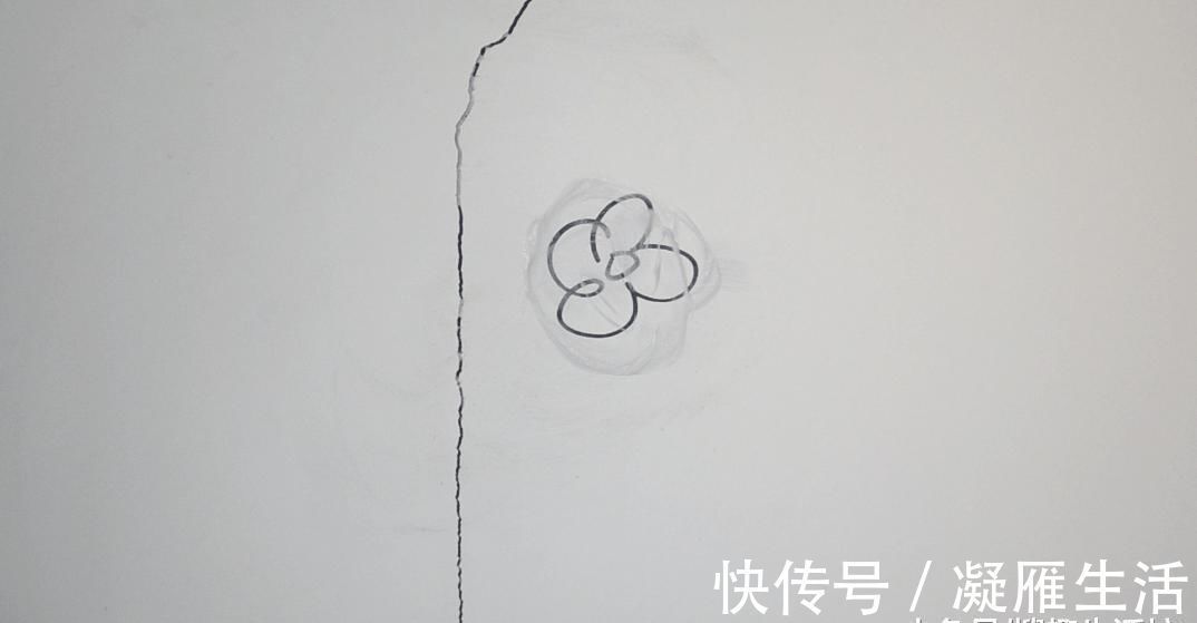家里白墙不仅脏还有裂缝怎么办 用它涂一涂, 墙壁立马焕然一新