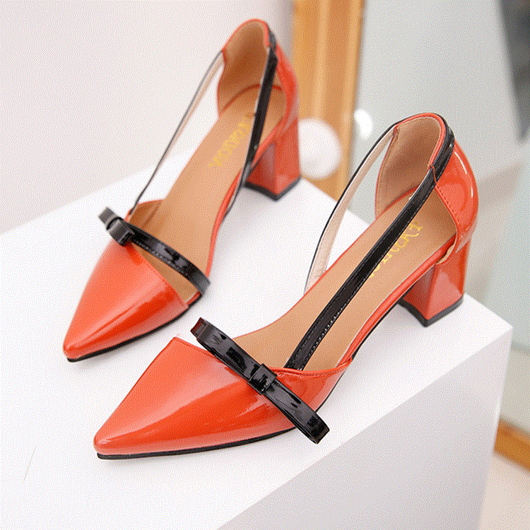 高跟鞋|夏日秀腿季，选鞋需仔细，特别是女人都需要的高跟鞋