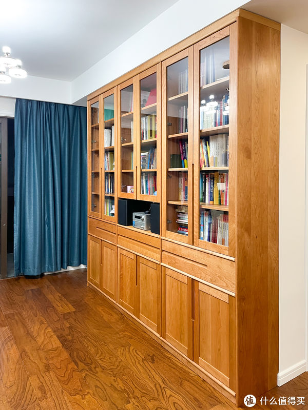 书桌|开门见厅小户型,留出1㎡给玄关加点戏,空间利用率狠狠拿捏