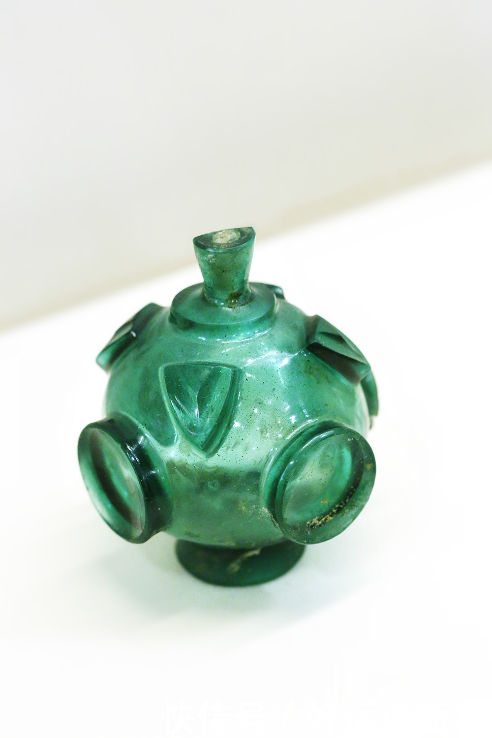 琉璃|古代琉璃彩泽光润踰於众玉,珍贵少见只有王家贵族能够用上