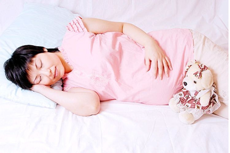 孕期|孕妇睡觉频繁有这些症状，别傻傻以为是好事，这是胎儿在发暗号