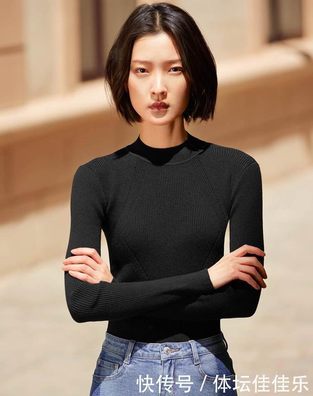 女人脸型分5种，鹅蛋脸是完美脸，圆脸很可爱，大饼脸影响颜值