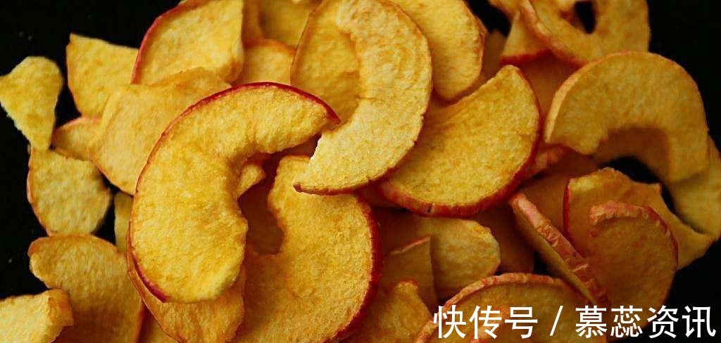 孩子|这5种食物尽量少给孩子吃,会损害孩子的智力,还会让孩子变肥胖