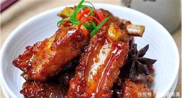 年夜饭上的拿手菜,这样做的烧排骨,肉烂脱骨汤汁浓郁小孩超爱吃