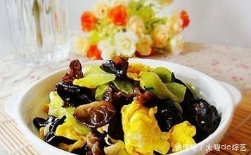 子宫|黑木耳和此物煮一煮,坚持半个月,排除毒素污血,子宫慢慢变好