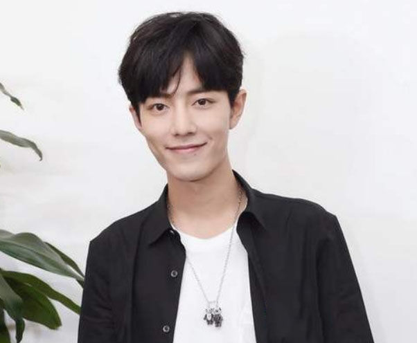 |明星公主抱太搞笑,看李兰迪是怎么被抱笑到哭,而她被直接扔水里