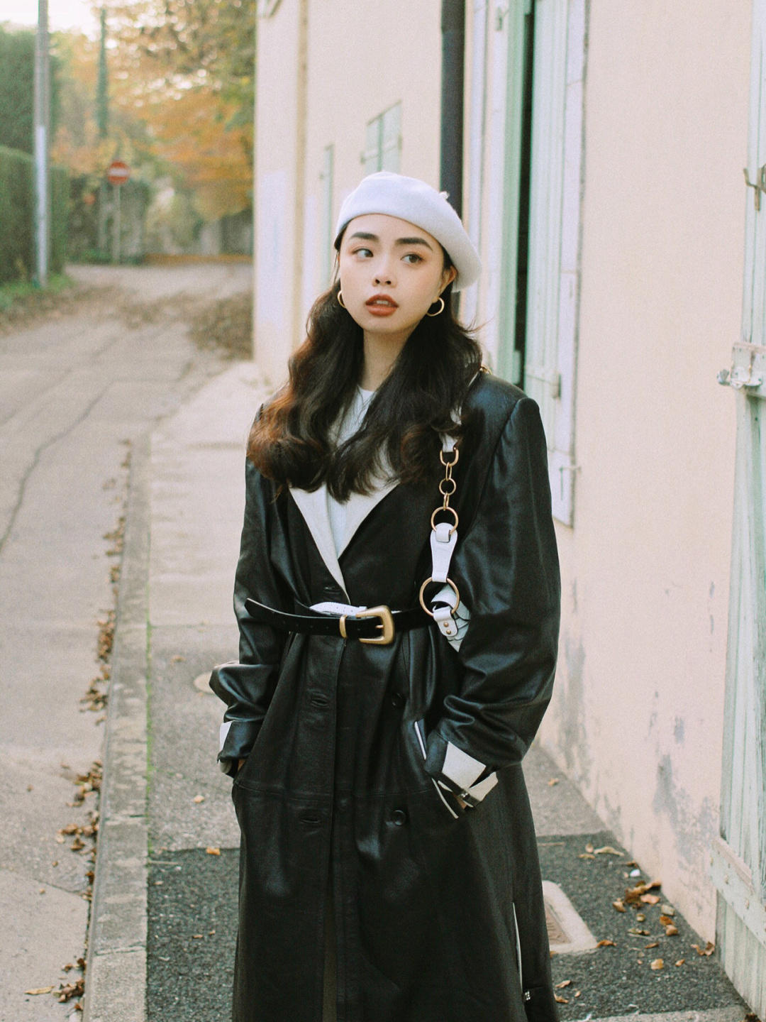 大衣|你离时髦精只差一件“皮大衣”,打扮潇洒舒适不扮嫩,适合普通人