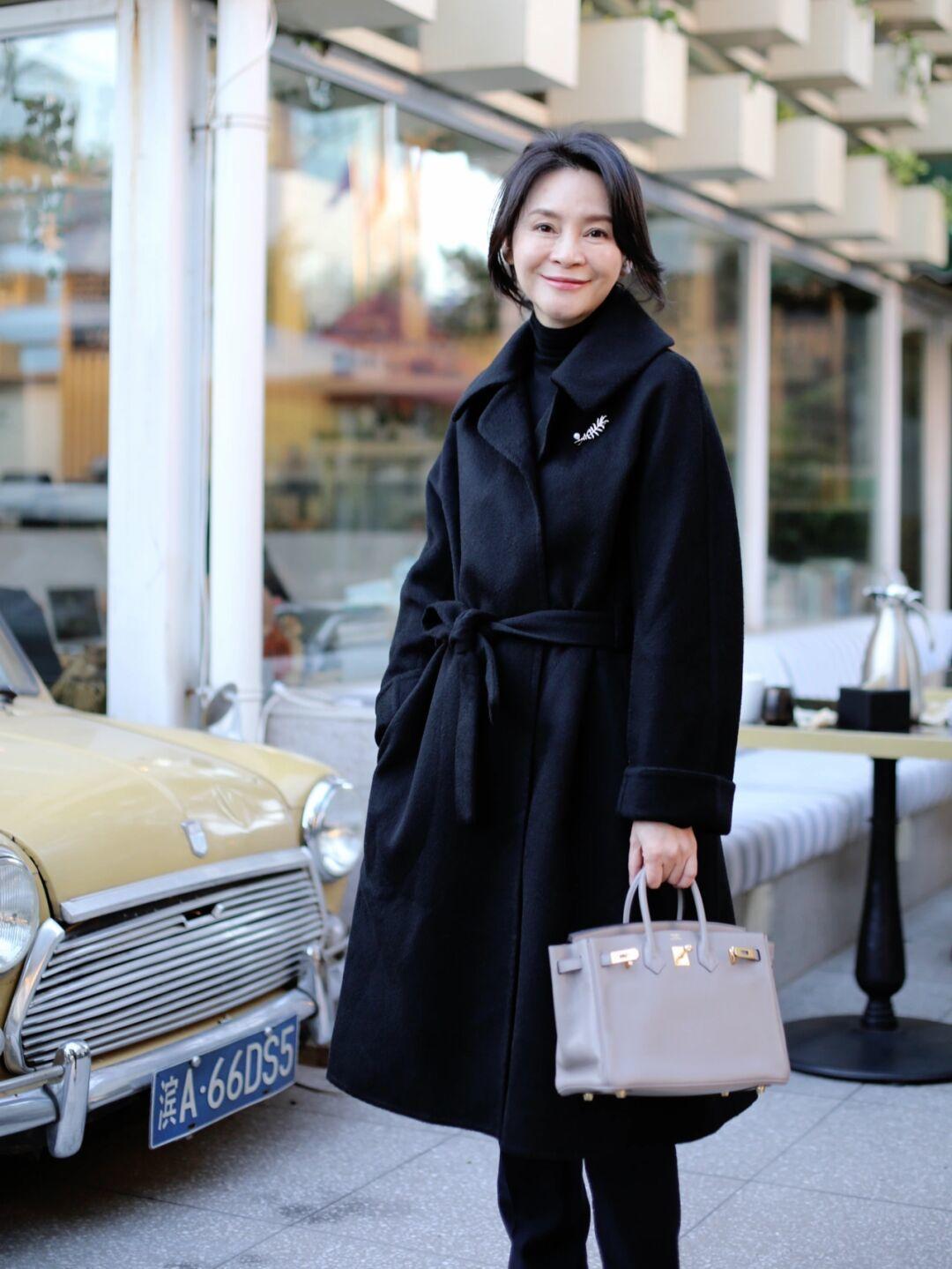 打底衫|50+女人不能错过的羊绒大衣,入冬这么搭优雅又好看,简约不挑人