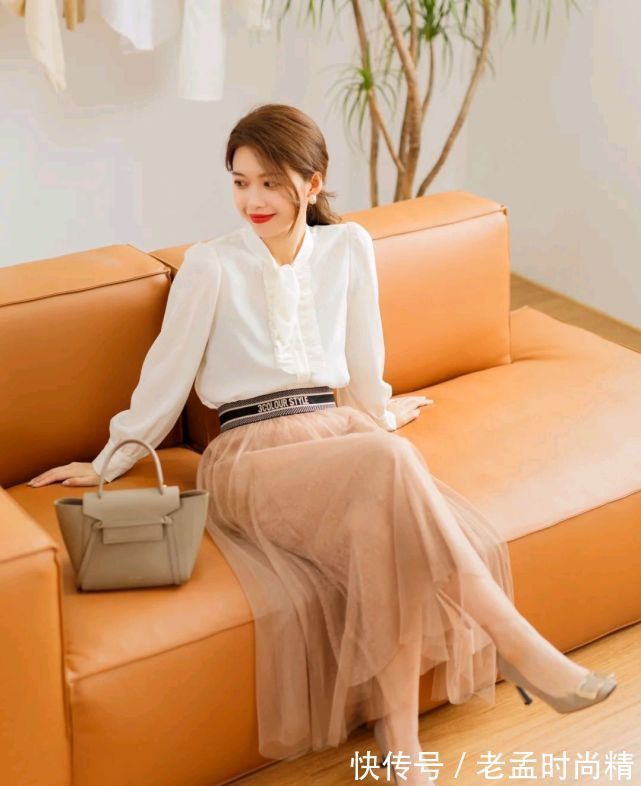 俏皮|初秋穿搭不用纠结,有气质的穿搭或俏皮穿搭,都是不错的选择