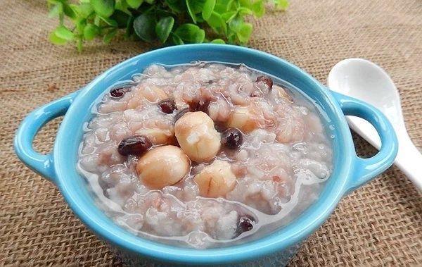 进食|胃炎与胃癌前期症状的相同点与不同点,胃炎长期不治会变胃癌吗?