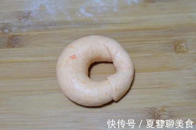 放水|不放油不放水,牛奶鸡蛋都没有,这样的面包会是什么样?太喜欢了