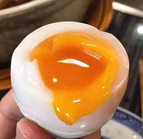 肝脏不好不能吃鸡蛋?医生辟谣:想要养肝,这3种食物尽量不吃