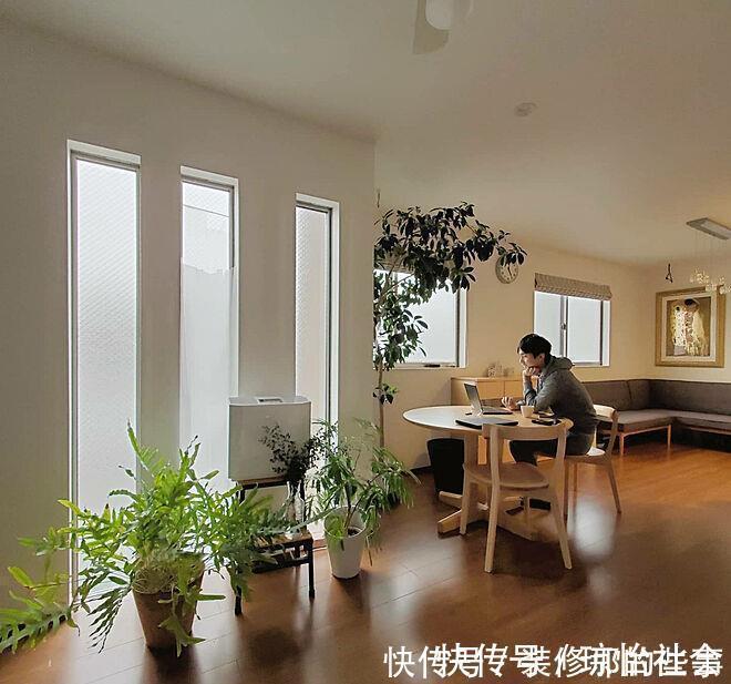 小两口之家，全屋布满绿植鲜花，把生活过成了诗，太美太治愈了