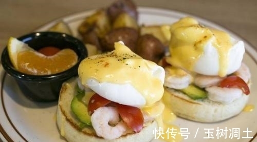 三明治|93岁的英国女王如此高寿,平日都吃了什么菜饭,看完菜单后明白了