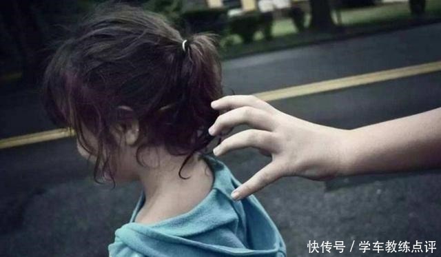自救|4岁男童落入人贩子手,孩子喊出“2个字”,吓跑人贩子机智自救!