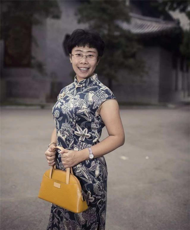 45岁仍单身的才女蒙曼,“痛批”剩女一词才女的感情不应将就