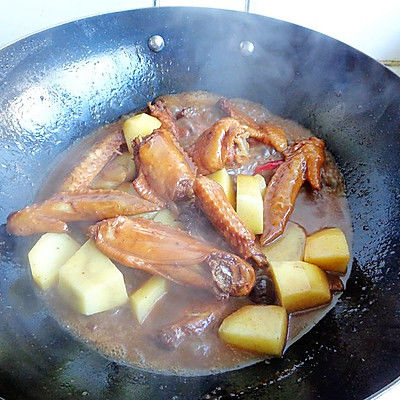 土豆烧鸡翅|土豆烧鸡翅