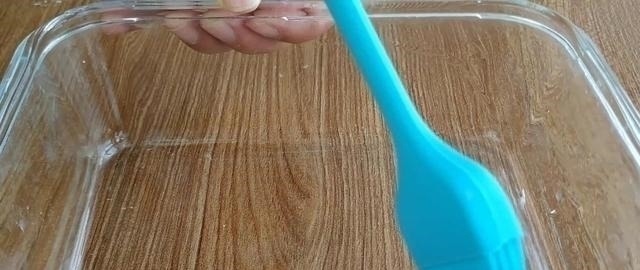 想吃红豆糯米糕不用出去买了，教你简单做法，软糯香甜，越嚼越香