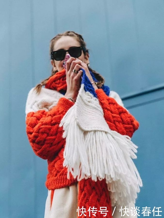 大衣+围巾=冬日最强搭配!温暖时髦、超显脸小,不穿你就真输了