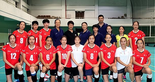 冯坤|细数排坛铁娘子:八位女教练均是冠军出身,这三人有望接替郎平