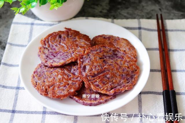 教你8种鸡蛋饼早餐的做法，制作简单又营养美味，家人都抢着吃