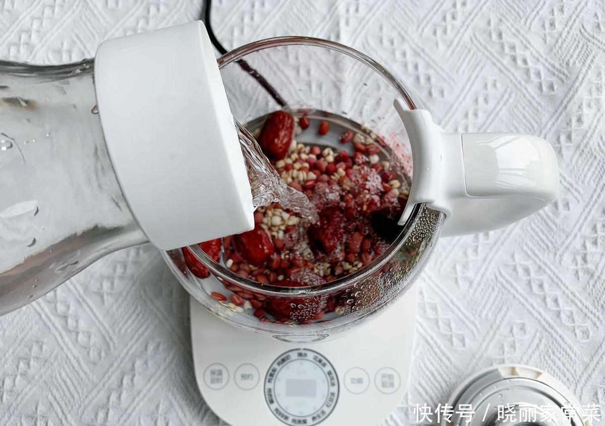 乌黑|红枣和它一起煮，皱纹淡化了，月经规律了，就连头发都乌黑发亮了