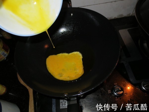 用此物包饺子还是头一次见,不吃此馅就太亏了,一顿两盘都不嫌多