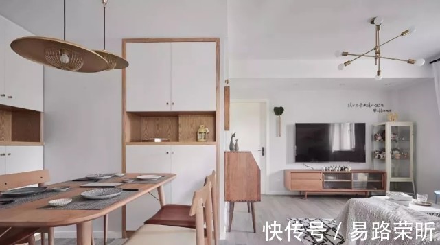 通透明亮|平淡无奇的89㎡小户型,将其客餐厅全开放,瞬间变得美貌又明亮!