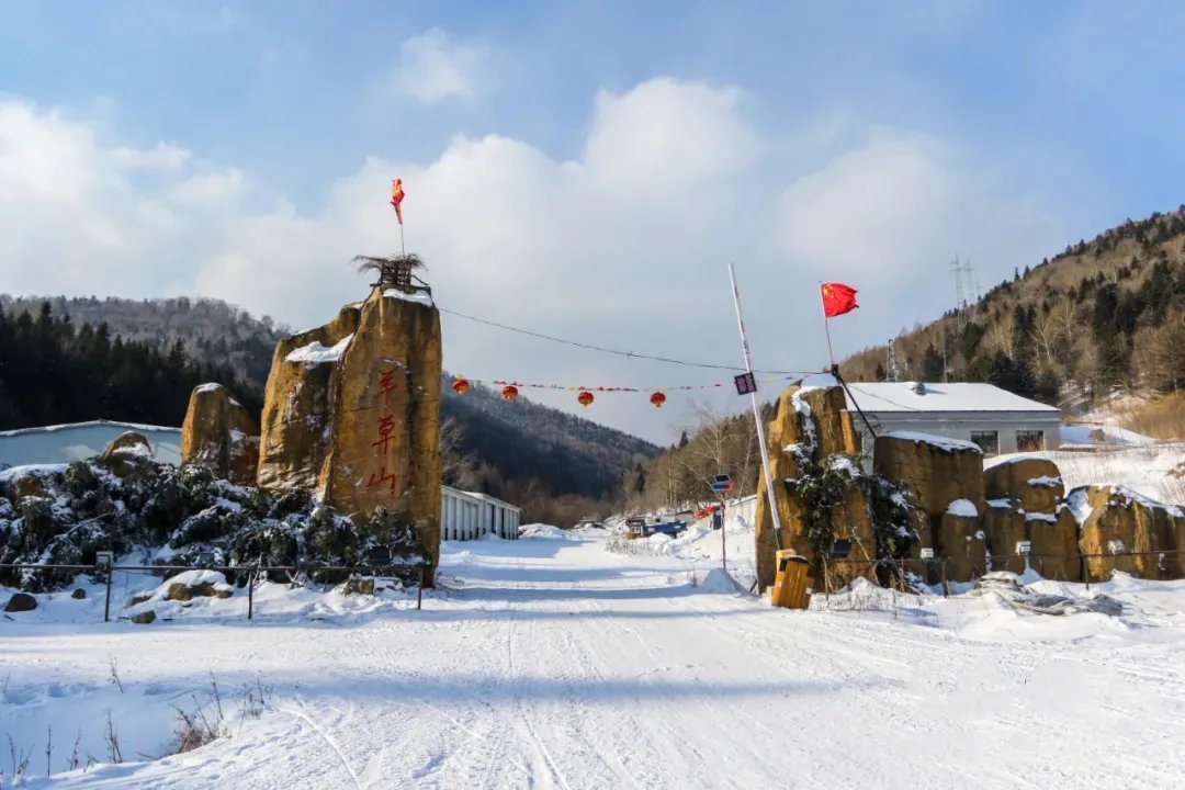 林海雪原|穿林海，跨雪原，走进梦幻雪山，挑战镜泊湖蓝冰徒步