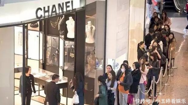 钢表|劳力士只买爆款钢表,香奈儿只买包?有钱人的消费你恐怕想不到