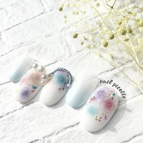 10款夏日淡彩美甲，收藏起来照着做吧