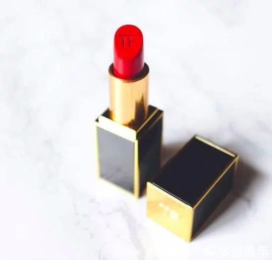 还在犹豫不决如何选择口红？据说每个女神化妆台上都拥有这些唇膏