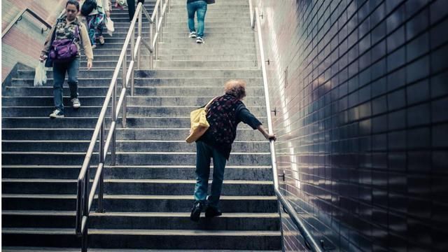 91岁院士,我国肿瘤内科学创始人之一,提醒少吃3物多做5事