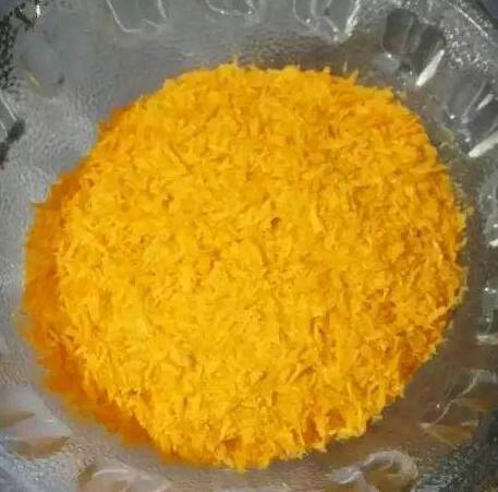 一个鸡蛋俩土豆，捏一捏，外脆里嫩又不腻，比薯条好吃10倍