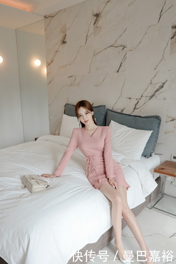 水瓷|晴天美图:孙允珠,蜜桃水瓷波浪层叠婉约连衣裙