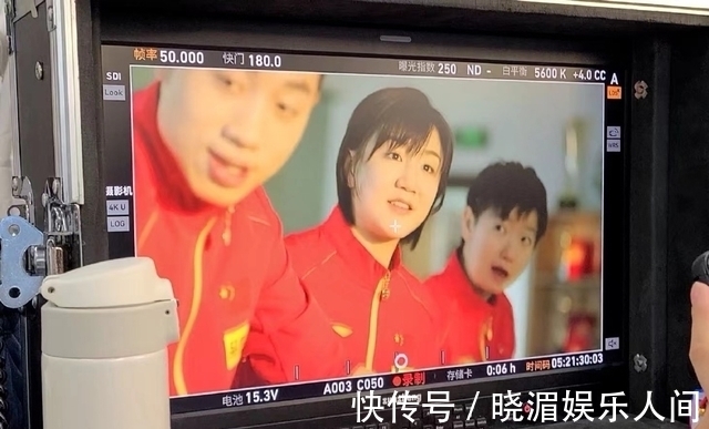 孙颖莎|国乒主力合体拍摄广告,陈梦笑容甜美,孙颖莎眼神呆萌超可爱